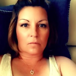 Meet your Posher, Dina